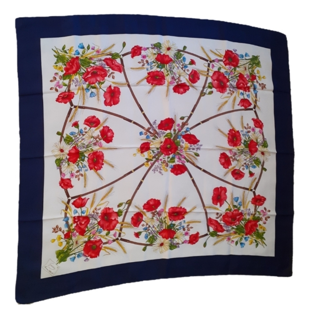 Authentic GUCCI Floral Silk Scarf